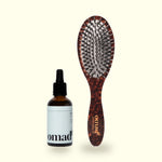 Duo Chevelure en Pleine Forme : le sérum de nuit et la brosse en poils de sanglier OMAD'S